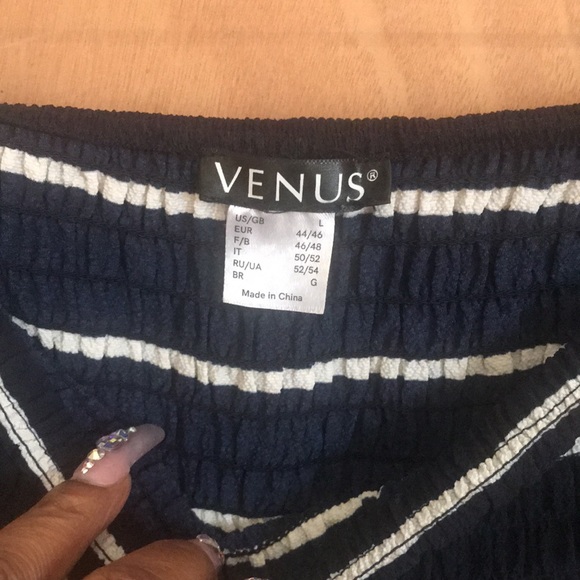 Jumpsuit - Picture 3 of 4